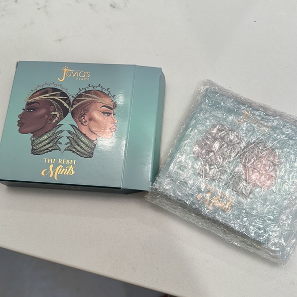 Juvia’s Place; “the rebel mints” - Picture 9 of 9